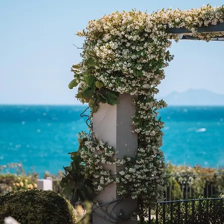 Ξενοδοχείο με διαμερίσματα Blue Jasmine