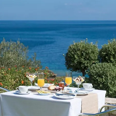 Blue Jasmine Aparthotel