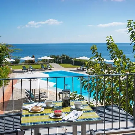 Blue Jasmine Aparthotel 4*