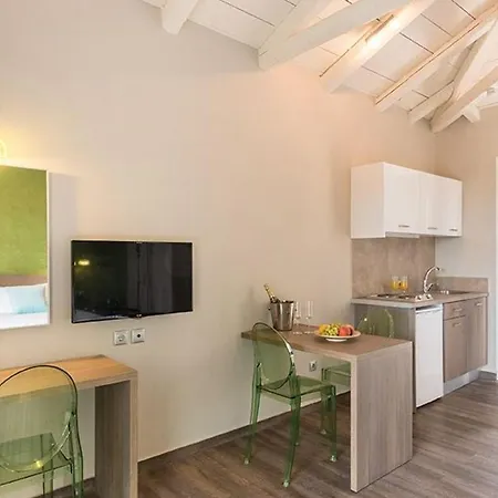 Blue Jasmine Aparthotel