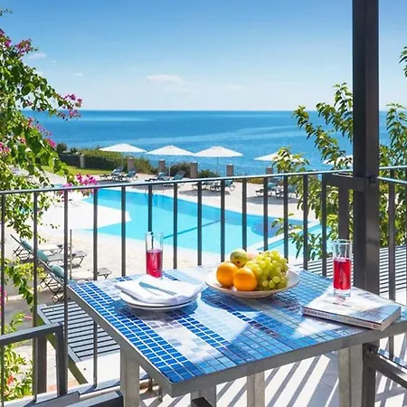 Blue Jasmine Aparthotel