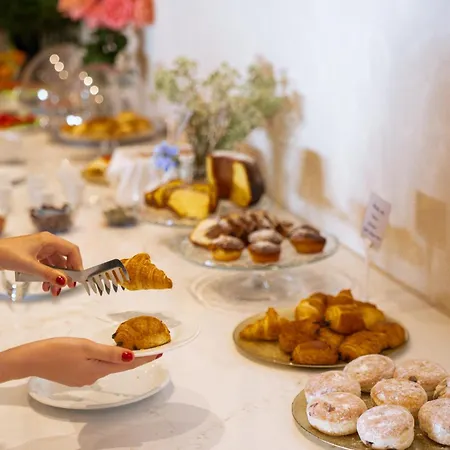 Blue Jasmine Апарт-отель 4*