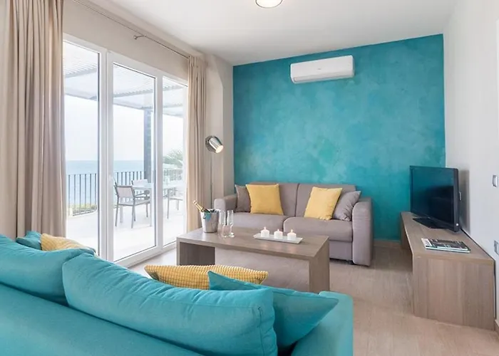 Aparthotel Blue Jasmine 4*