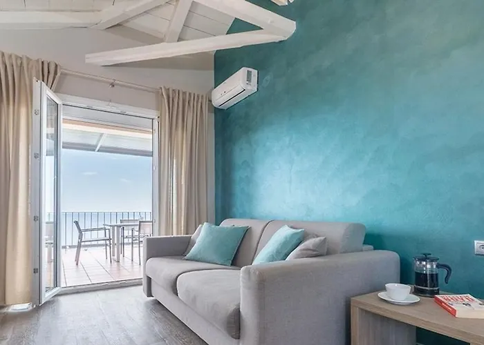 Blue Jasmine Aparthotel